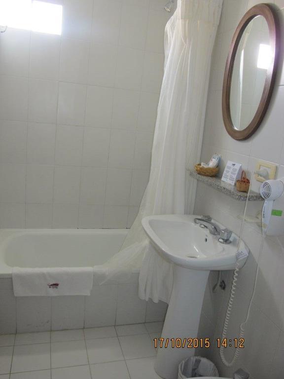 Las Bardas Hotel Puerto Madryn Room photo