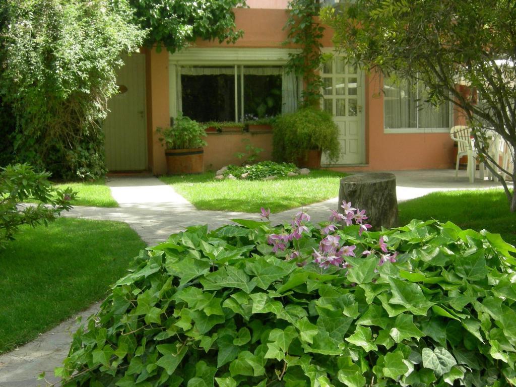 Las Bardas Hotel Puerto Madryn Exterior photo